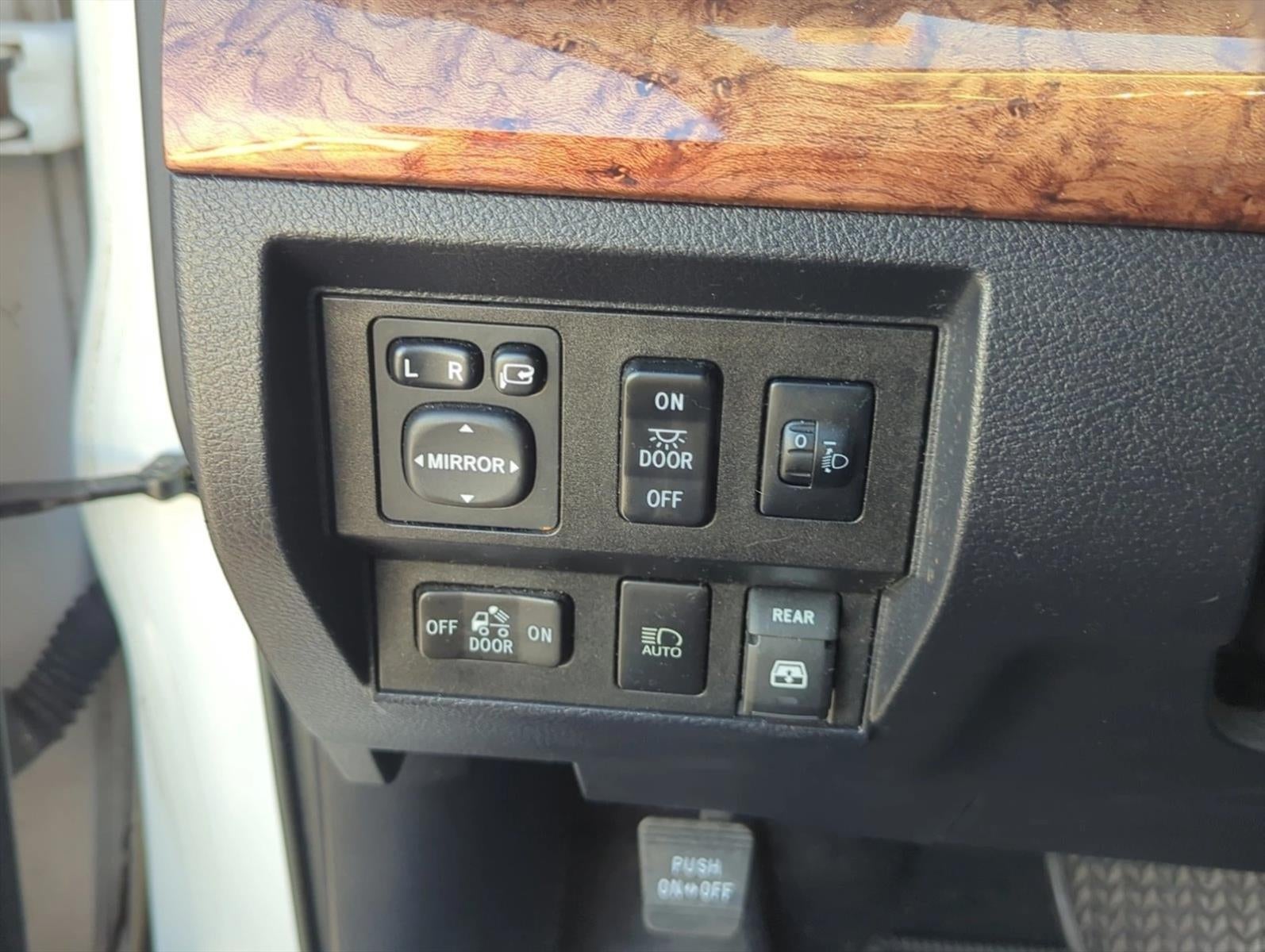 2018 Toyota Tundra 4WD 4WD 1794 Edition CrewMax 5.5' Bed 5.7L FFV (Natl)