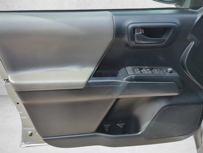 2017 Toyota Tacoma SR Double Cab 5' Bed I4 4x2 AT (GS)