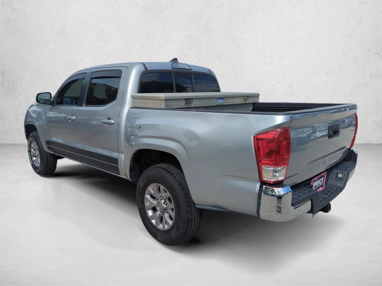 2017 Toyota Tacoma SR Double Cab 5' Bed I4 4x2 AT (GS)