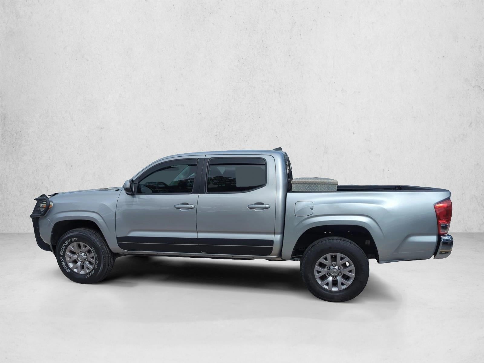 2017 Toyota Tacoma SR Double Cab 5' Bed I4 4x2 AT (GS)