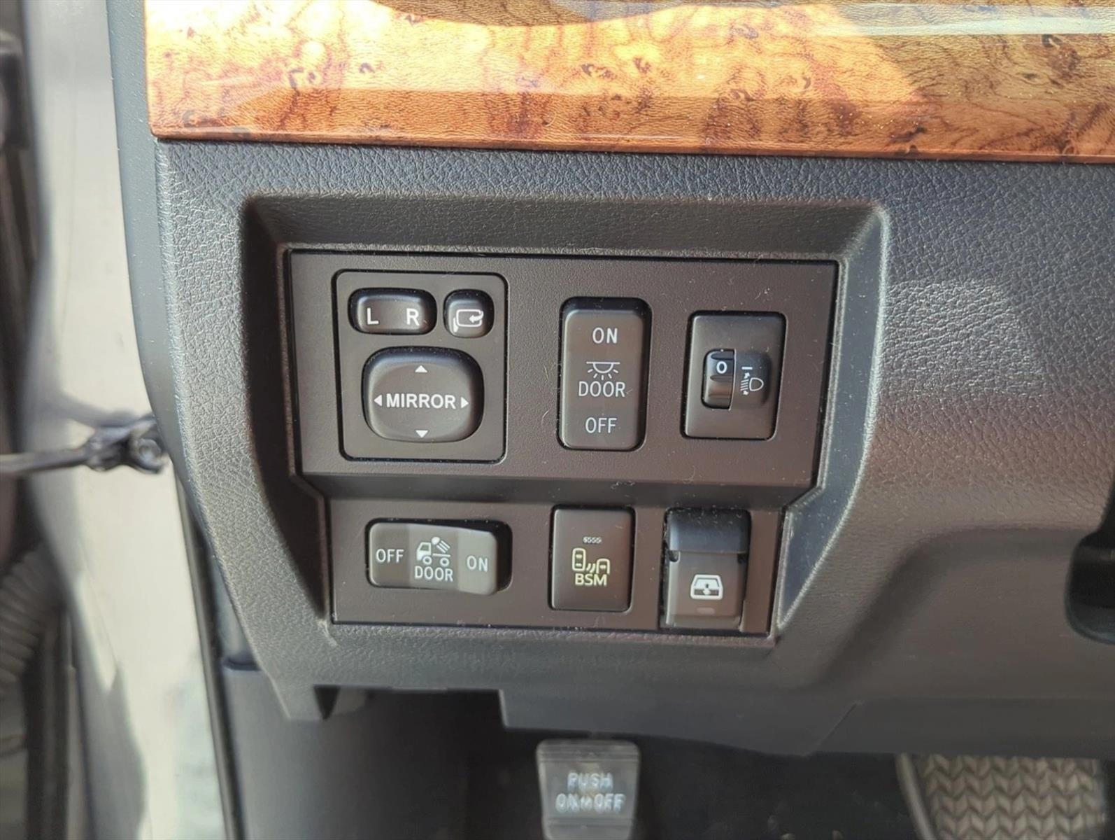 2017 Toyota Tundra 4WD 4WD 1794 Edition CrewMax 5.5' Bed 5.7L (Natl)