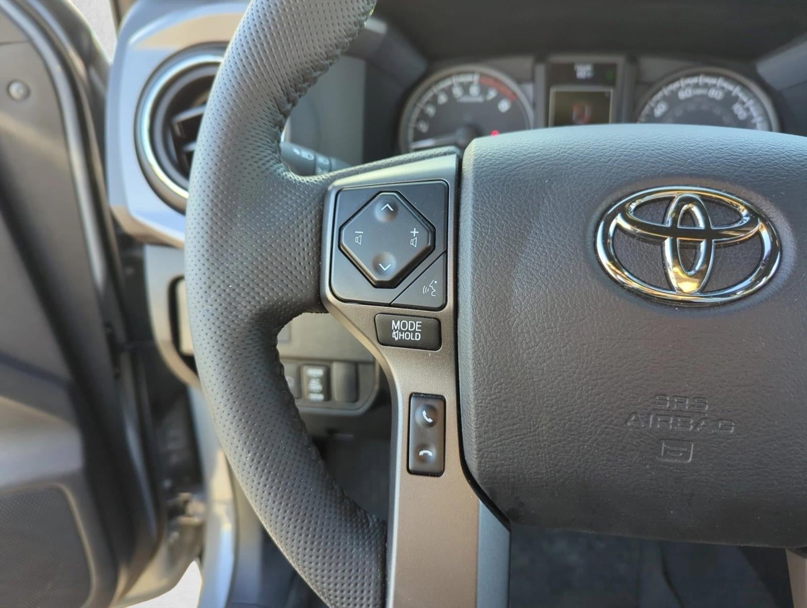 2021 Toyota Tacoma 2WD 2WD TRD Sport Double Cab 5' Bed V6 AT (Natl)