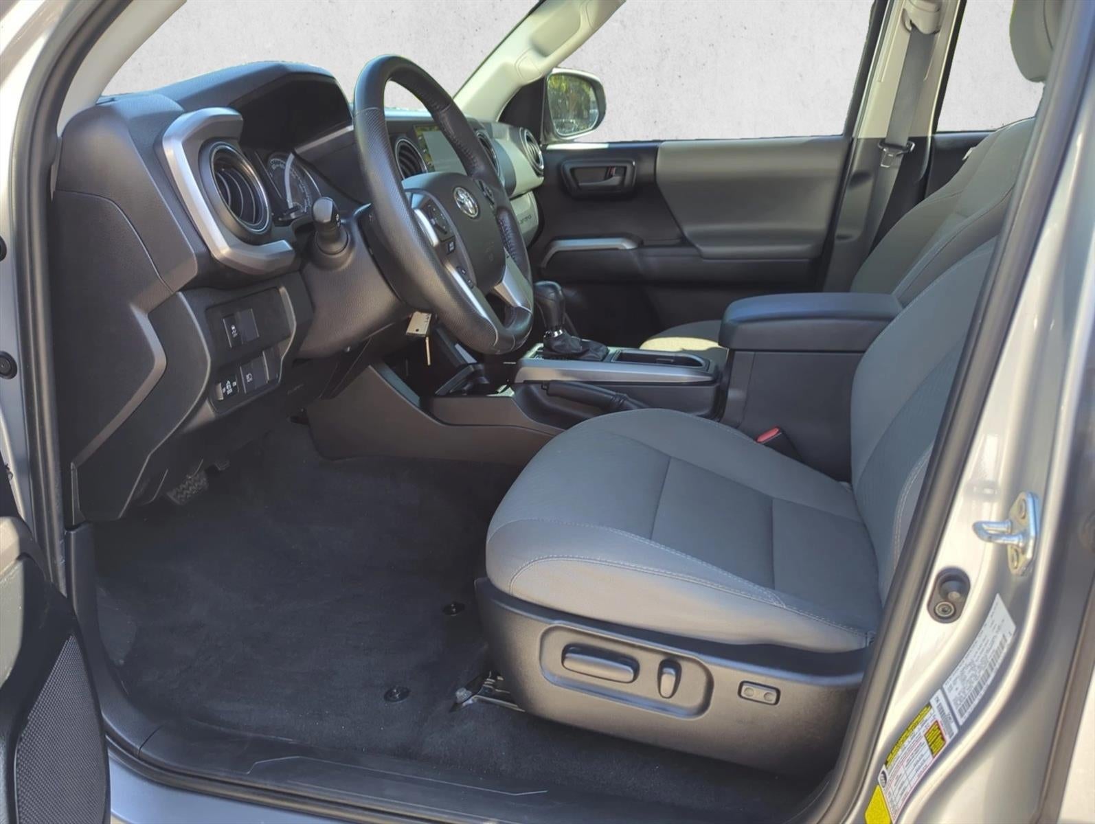 2021 Toyota Tacoma 2WD 2WD SR5 Double Cab 5' Bed V6 AT (GS)