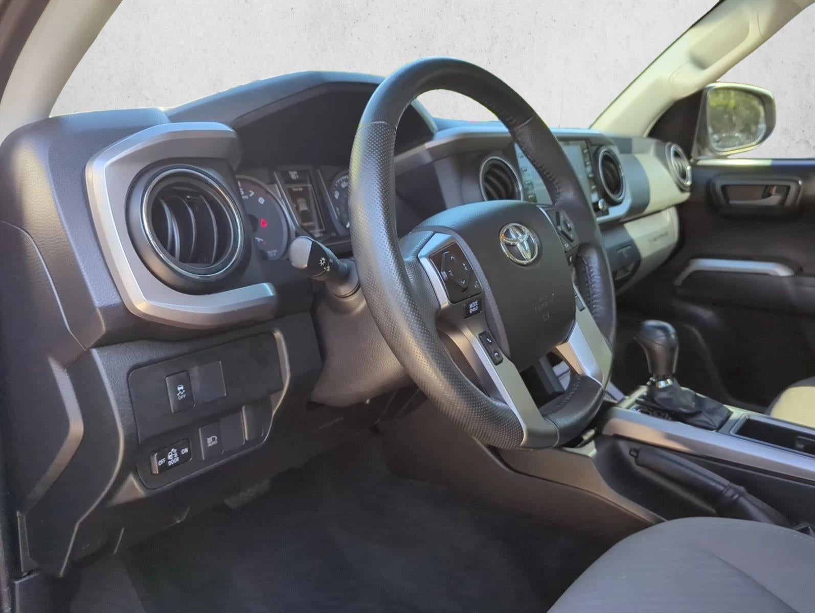 2021 Toyota Tacoma 2WD 2WD SR5 Double Cab 5' Bed V6 AT (GS)