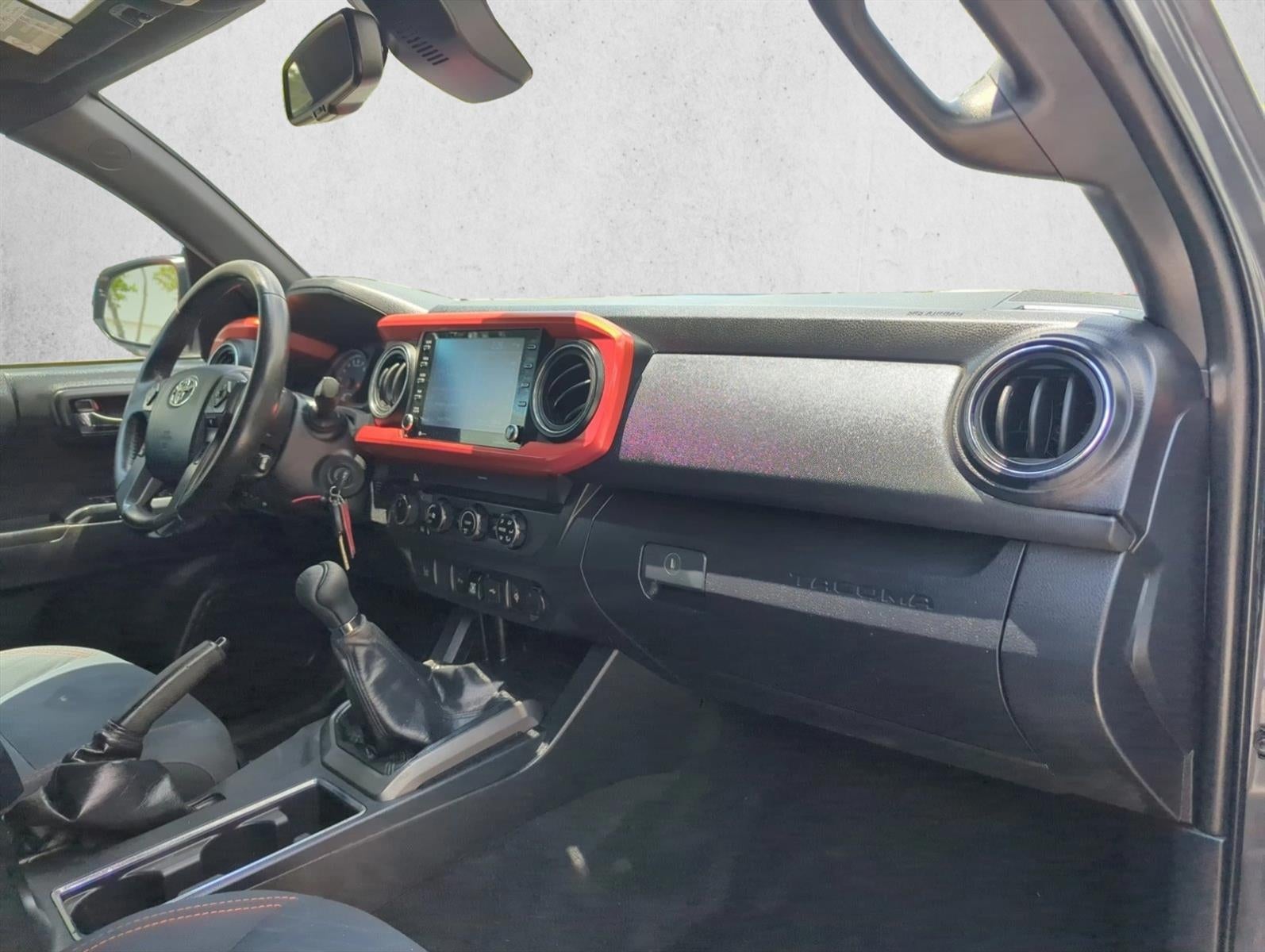 2020 Toyota Tacoma 4WD 4WD TRD Off Road Double Cab 5' Bed V6 MT (Natl)