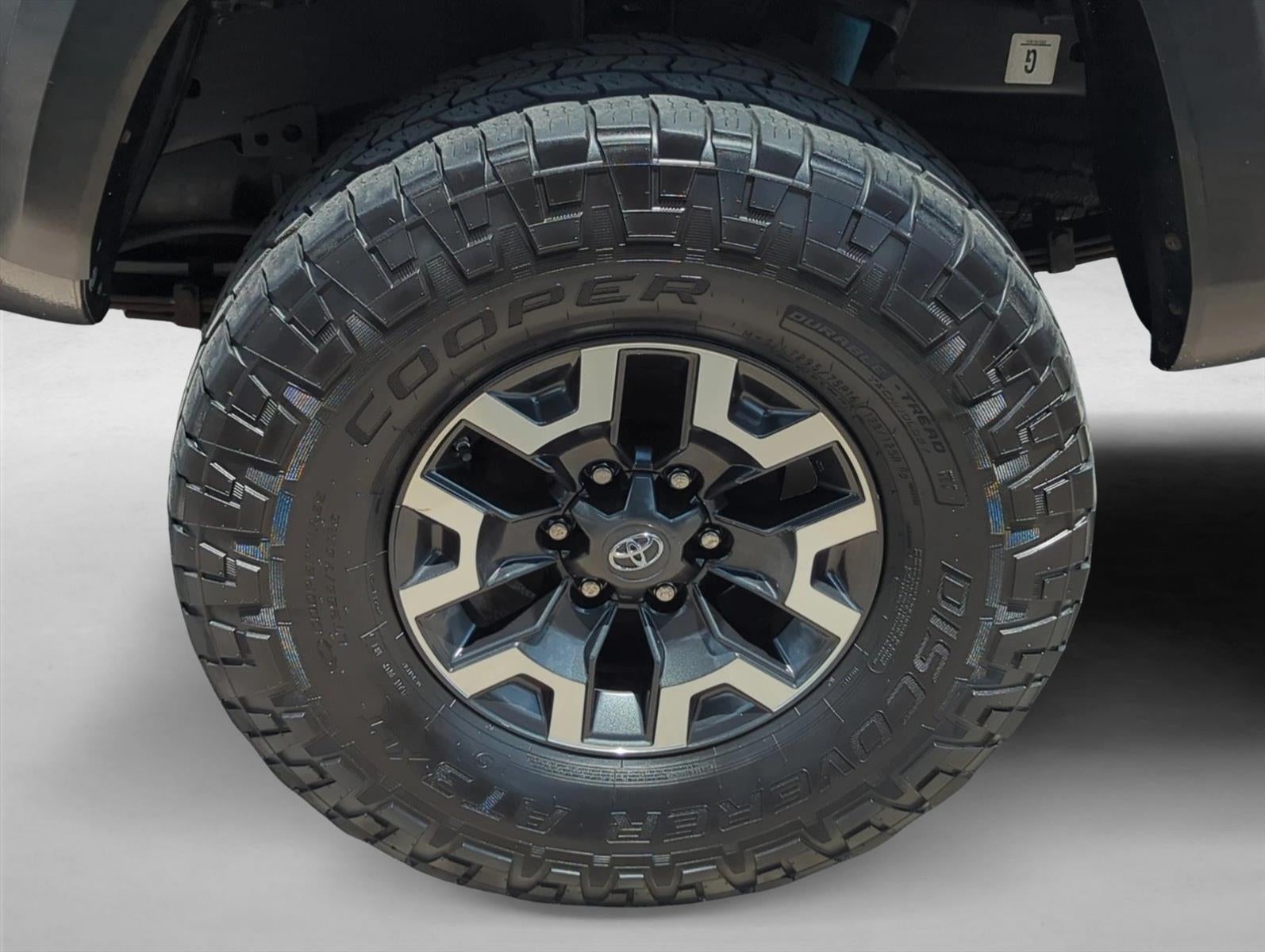 2020 Toyota Tacoma 4WD 4WD TRD Off Road Double Cab 5' Bed V6 MT (Natl)
