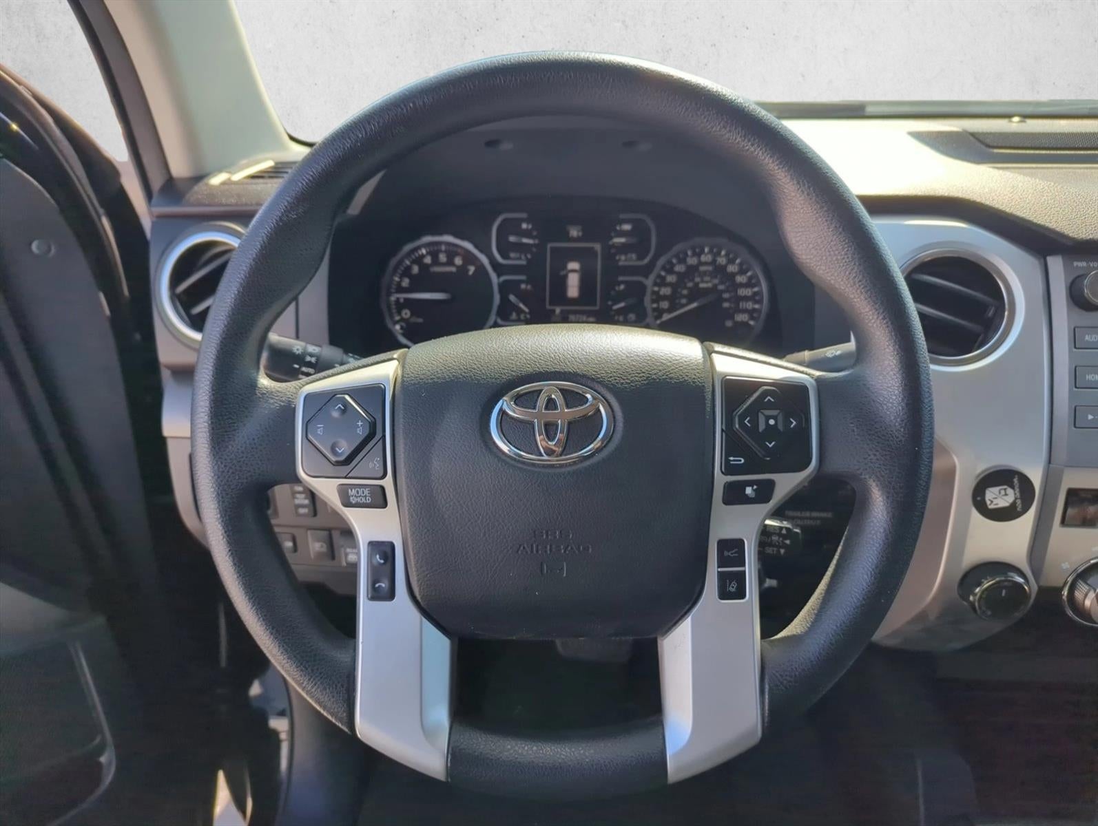 2019 Toyota Tundra 4WD 4WD SR5 CrewMax 5.5' Bed 5.7L FFV (SE)