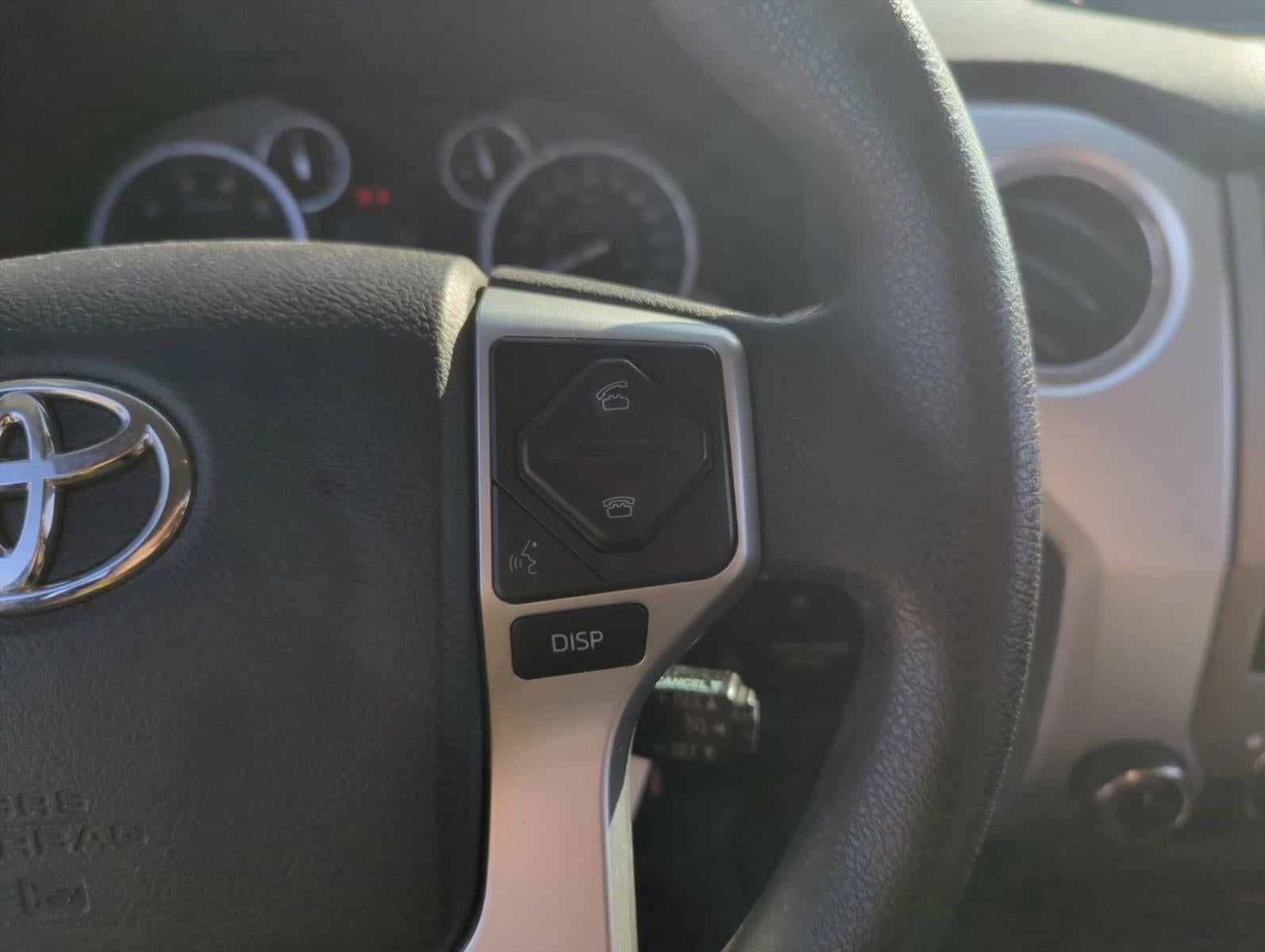 2017 Toyota Tundra 4WD 4WD SR5 CrewMax 5.5' Bed 5.7L FFV (SE)