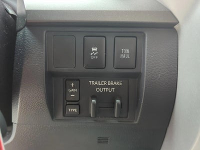 2017 Toyota Tundra 2WD 2WD SR5 CrewMax 5.5' Bed 5.7L FFV (SE)