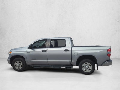2017 Toyota Tundra 2WD 2WD SR5 CrewMax 5.5' Bed 5.7L FFV (SE)