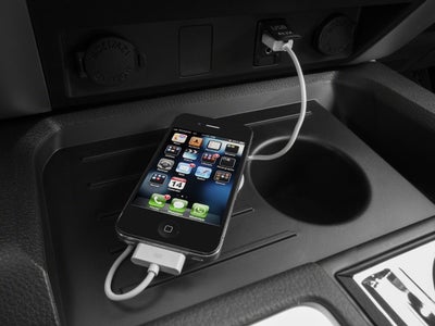 2017 Toyota Tundra 2WD 2WD SR5 CrewMax 5.5' Bed 5.7L FFV (SE)