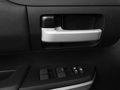 2017 Toyota Tundra 2WD 2WD SR5 CrewMax 5.5' Bed 5.7L FFV (SE)