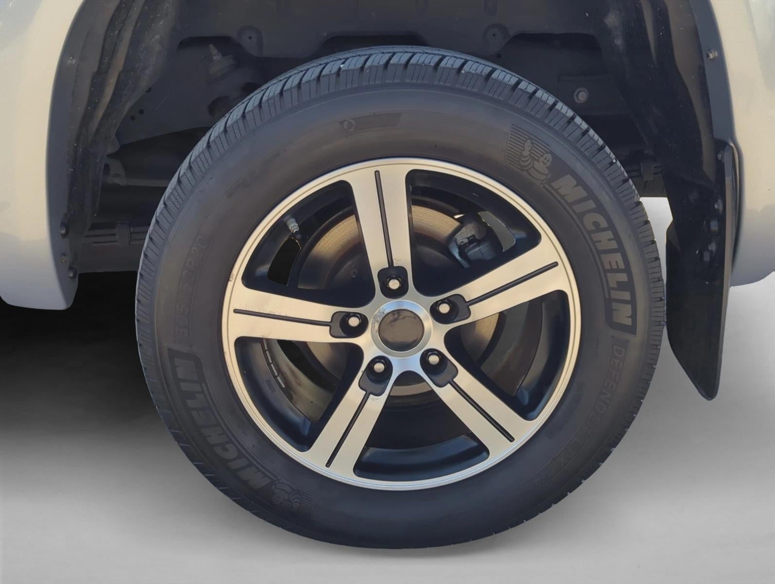 2021 Toyota Tundra 2WD 2WD Limited CrewMax 5.5' Bed 5.7L (GS)
