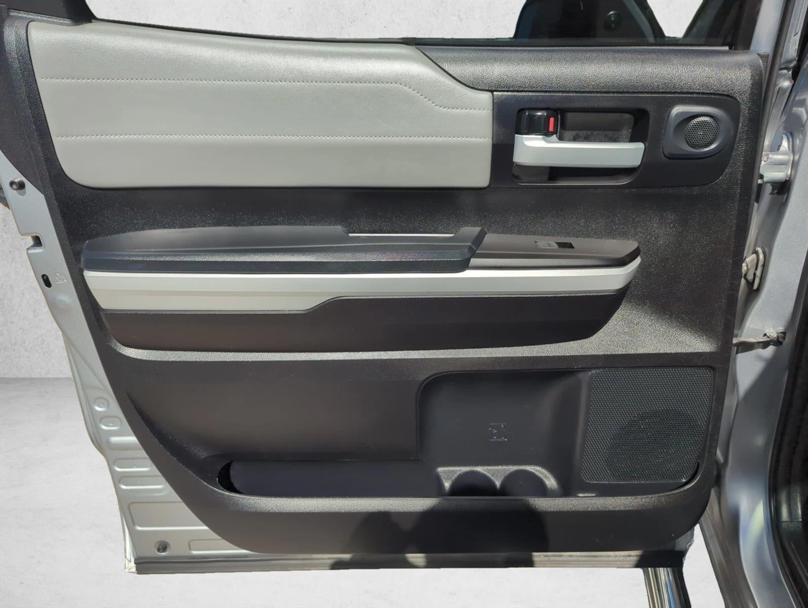 2021 Toyota Tundra 2WD 2WD Limited CrewMax 5.5' Bed 5.7L (GS)