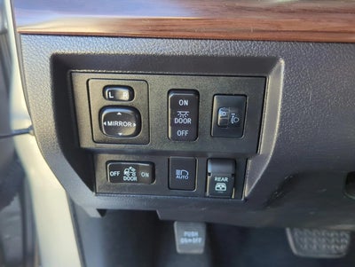 2021 Toyota Tundra 2WD 2WD Limited CrewMax 5.5' Bed 5.7L (GS)