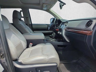 2017 Toyota Tundra 4WD 4WD Limited CrewMax 5.5' Bed 5.7L FFV (Natl)