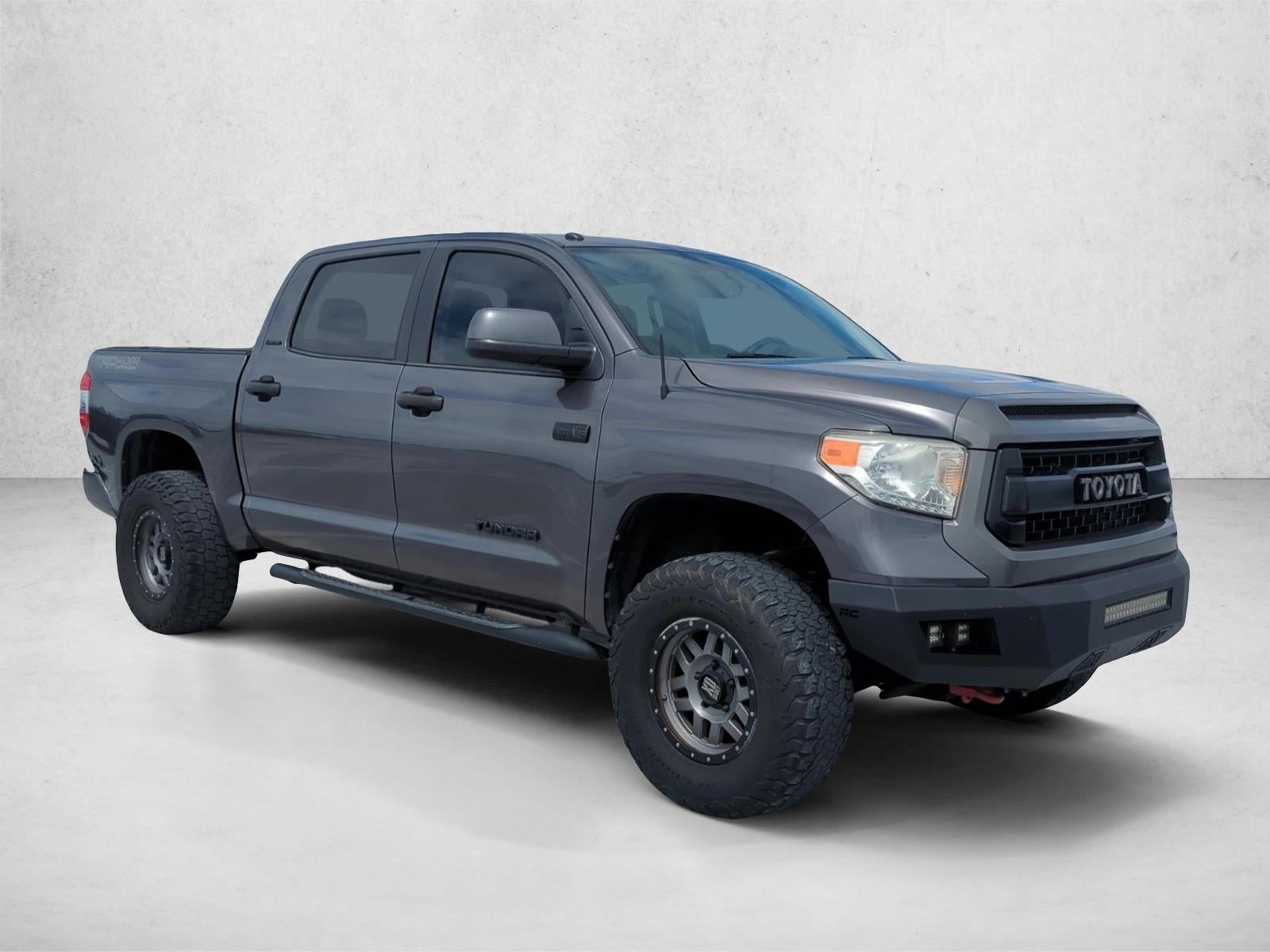2017 Toyota Tundra 4WD 4WD Limited CrewMax 5.5' Bed 5.7L FFV (Natl)