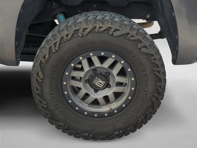 2017 Toyota Tundra 4WD 4WD Limited CrewMax 5.5' Bed 5.7L FFV (Natl)