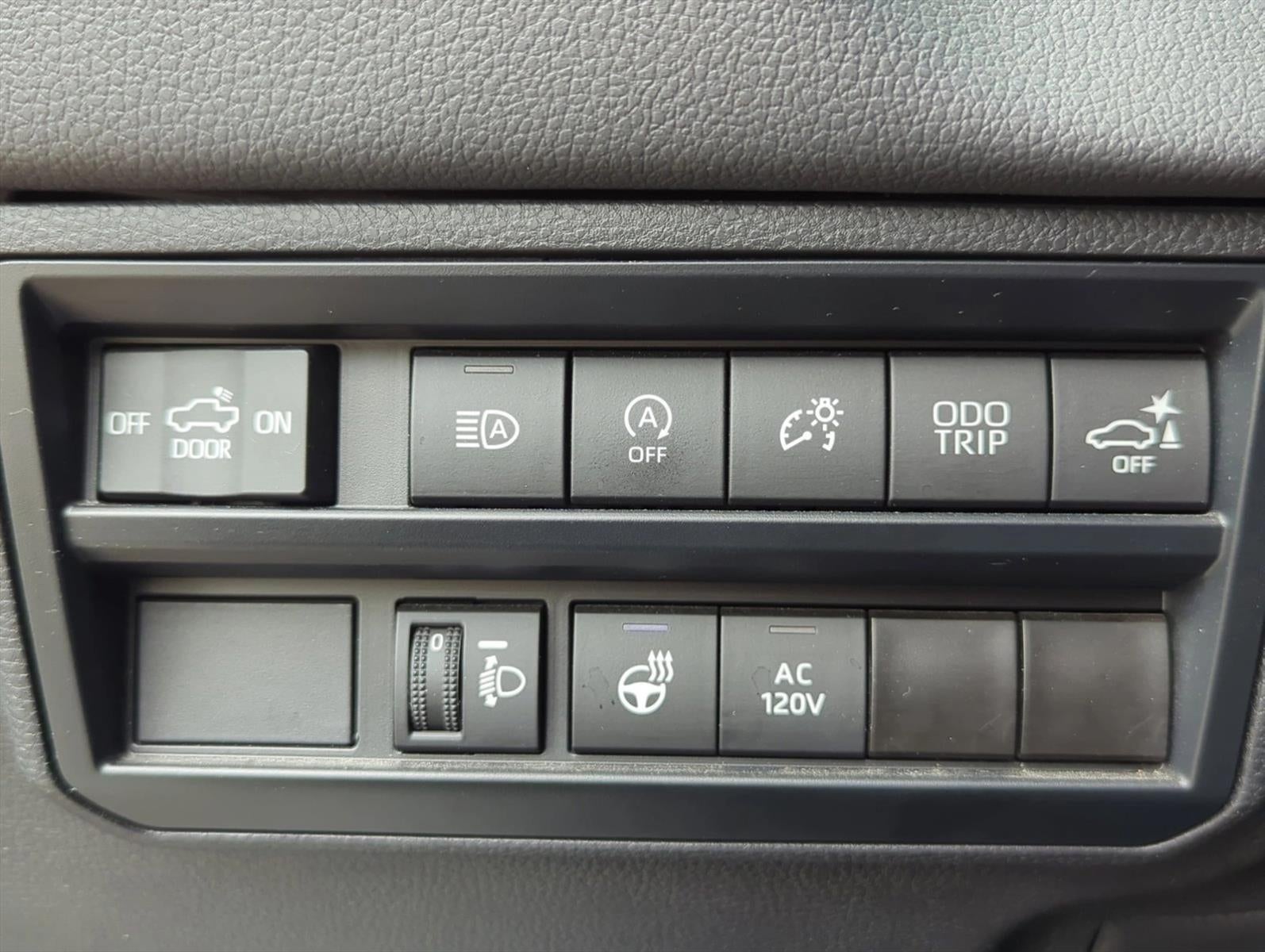 2024 Toyota Tundra 2WD 2WD Limited CrewMax 5.5' Bed (Natl)