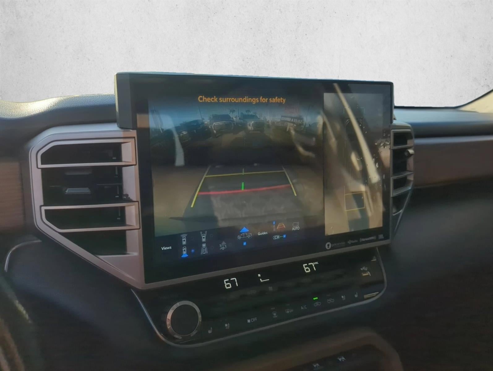 2022 Toyota Tundra 2WD 2WD Limited CrewMax 5.5' Bed (GS)