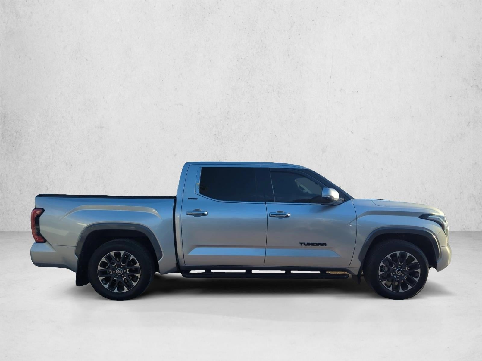 2022 Toyota Tundra 2WD 2WD Limited CrewMax 5.5' Bed (GS)