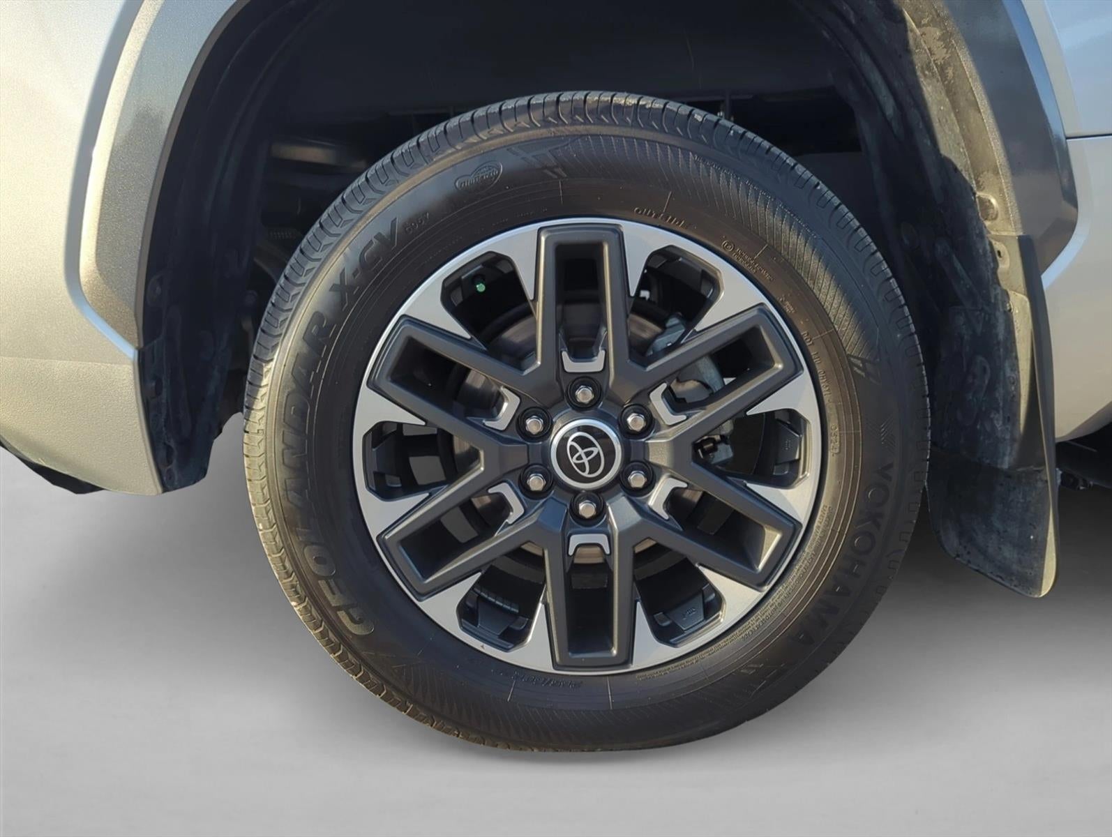 2022 Toyota Tundra 2WD 2WD Limited CrewMax 5.5' Bed (GS)