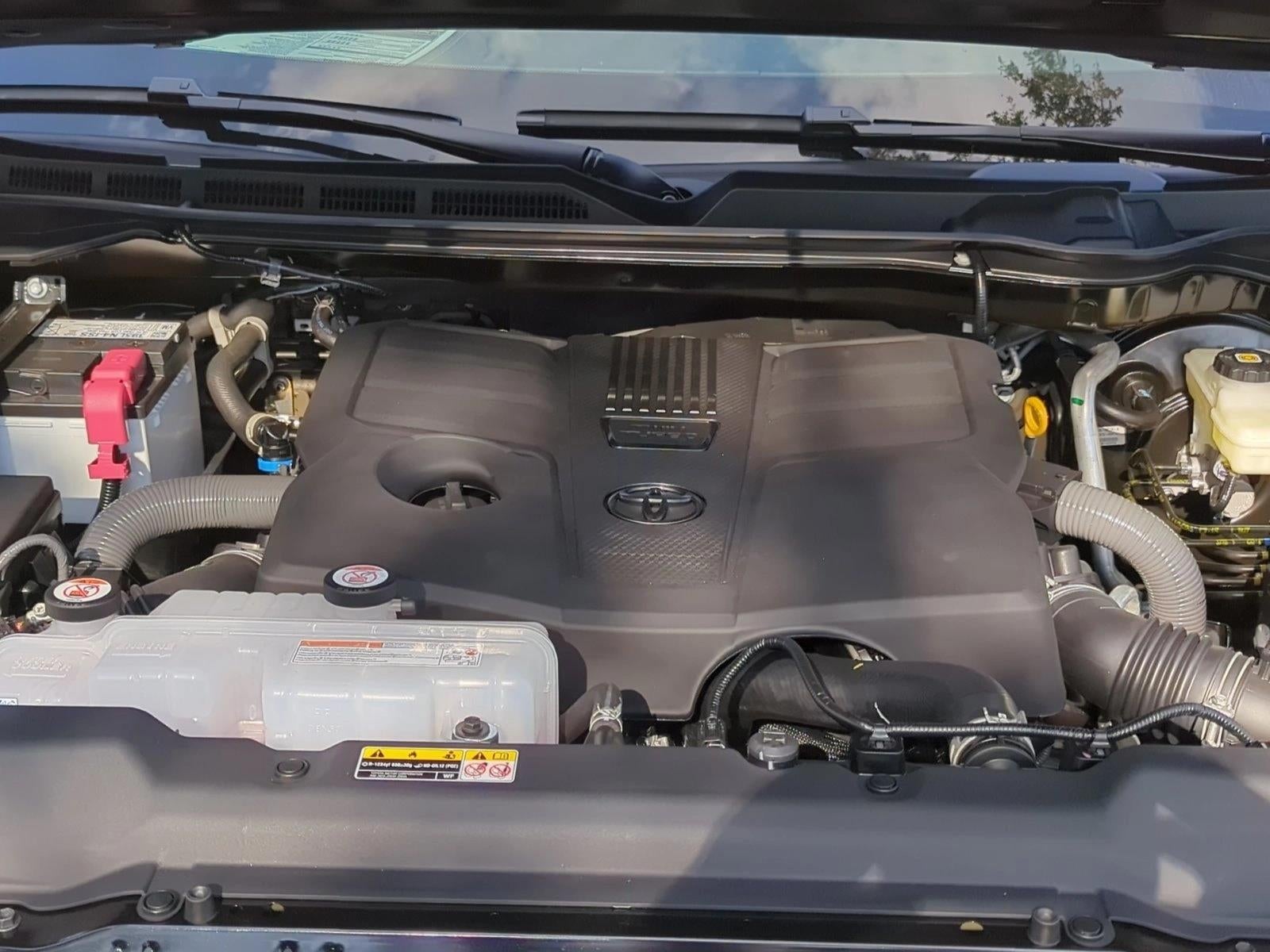 2025 Toyota Tundra 4WD 4WD Limited CrewMax 5.5' Bed (Natl)