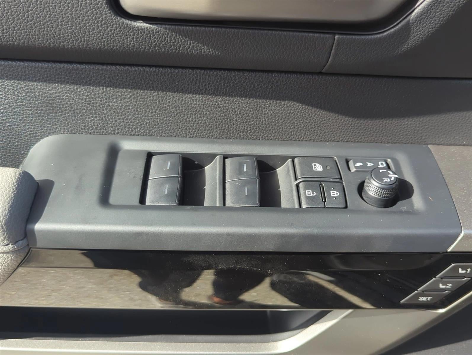2026 Toyota Tundra 4WD 4WD Limited CrewMax 5.5' Bed (Natl)