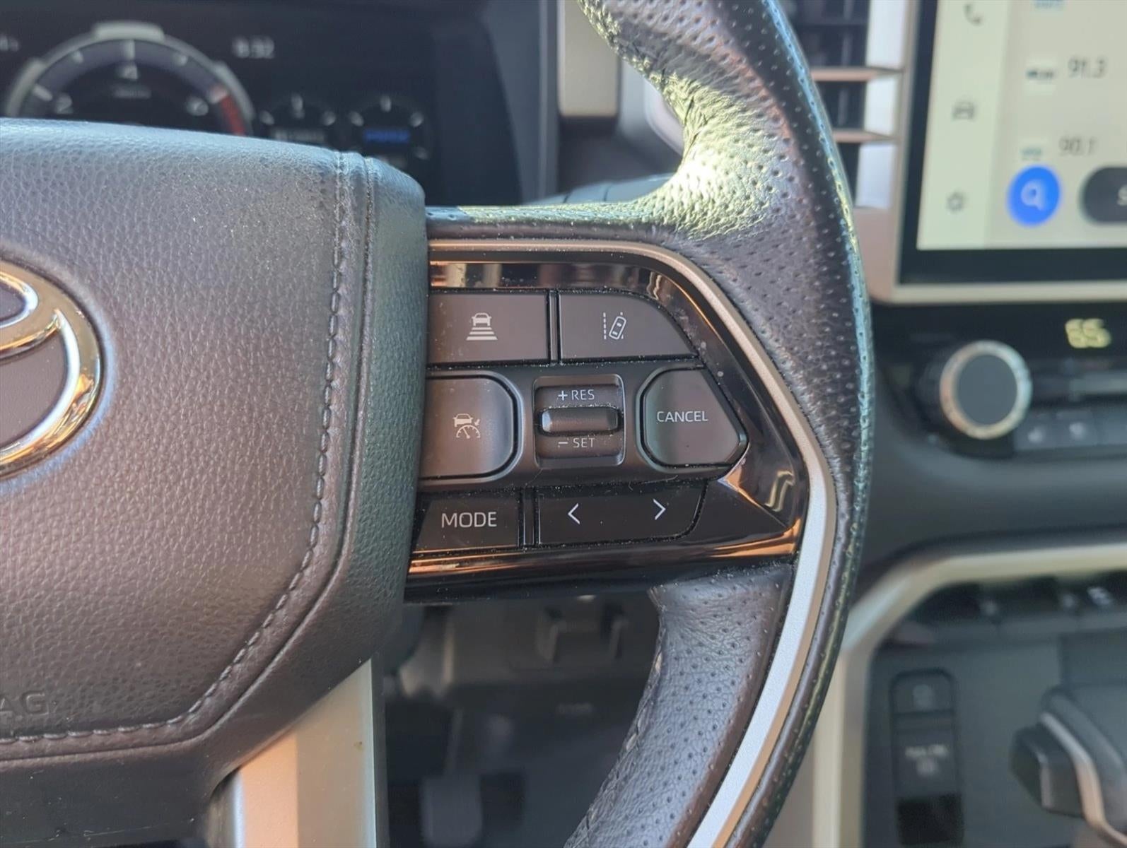 2023 Toyota Tundra 2WD 2WD Limited Hybrid CrewMax 5.5' Bed (Natl)