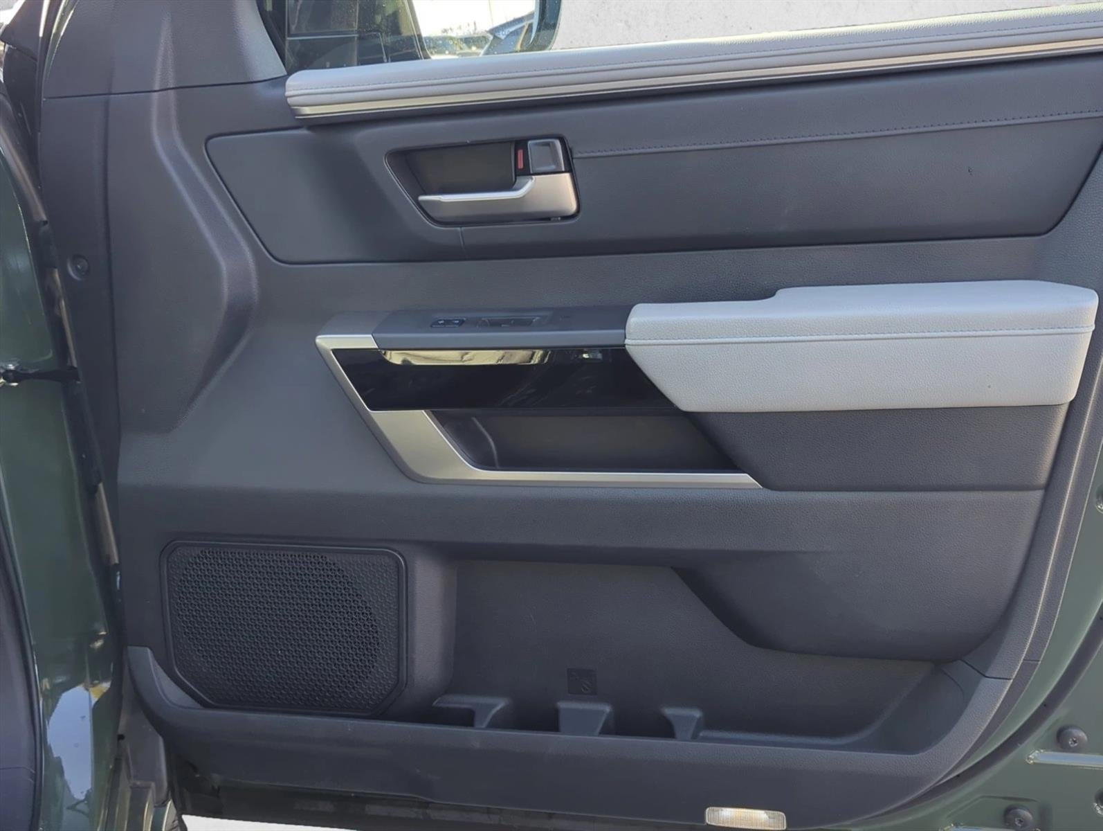 2023 Toyota Tundra 2WD 2WD Limited Hybrid CrewMax 5.5' Bed (Natl)