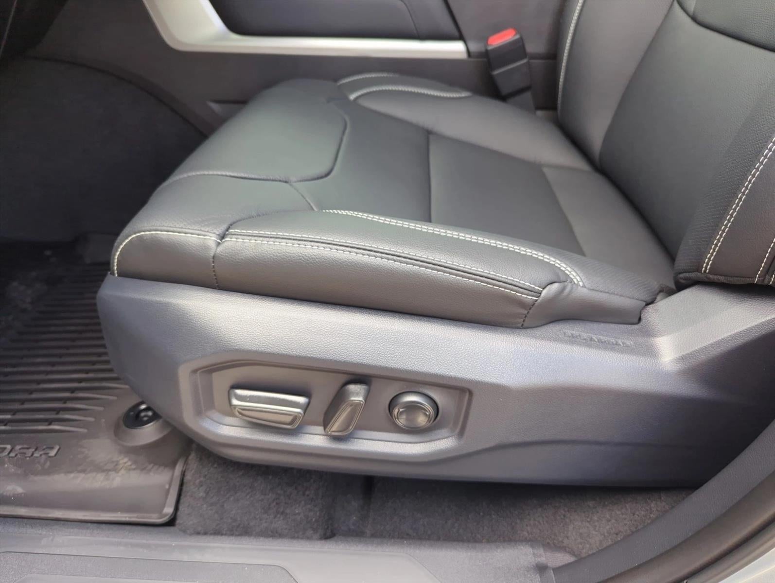 2026 Toyota Tundra 4WD 4WD Limited Hybrid CrewMax 5.5' Bed (Natl)