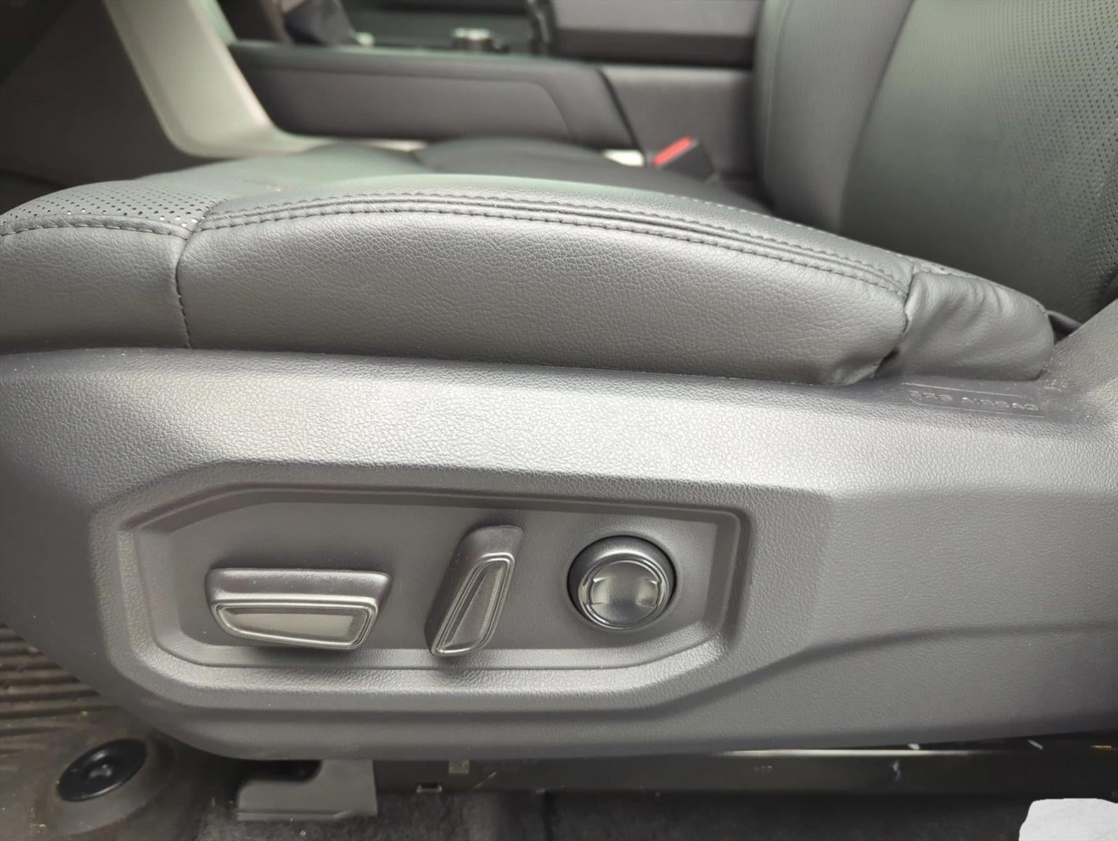 2024 Toyota Tundra 4WD 4WD Limited Hybrid CrewMax 5.5' Bed (Natl)