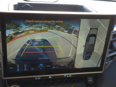 2025 Toyota Tundra 4WD 4WD Limited Hybrid CrewMax 5.5' Bed (Natl)