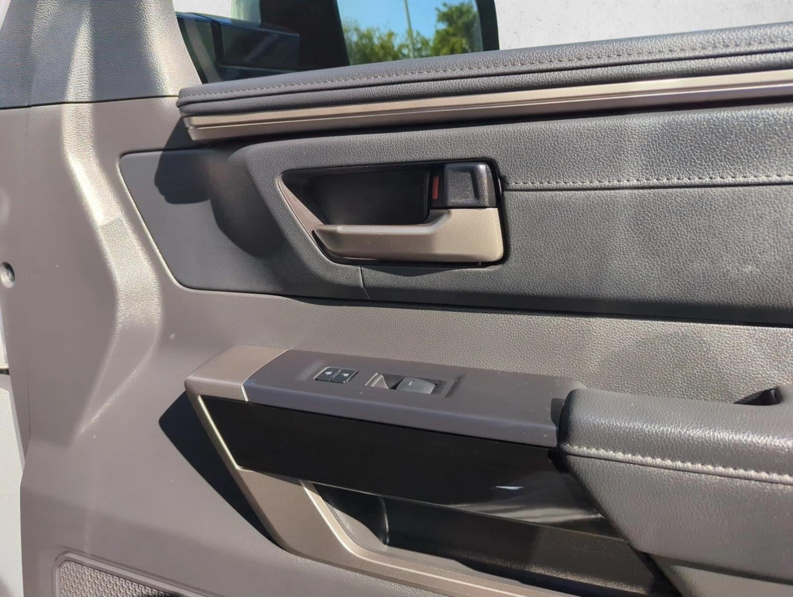 2024 Toyota Tundra 4WD 4WD Limited Hybrid CrewMax 5.5' Bed (Natl)