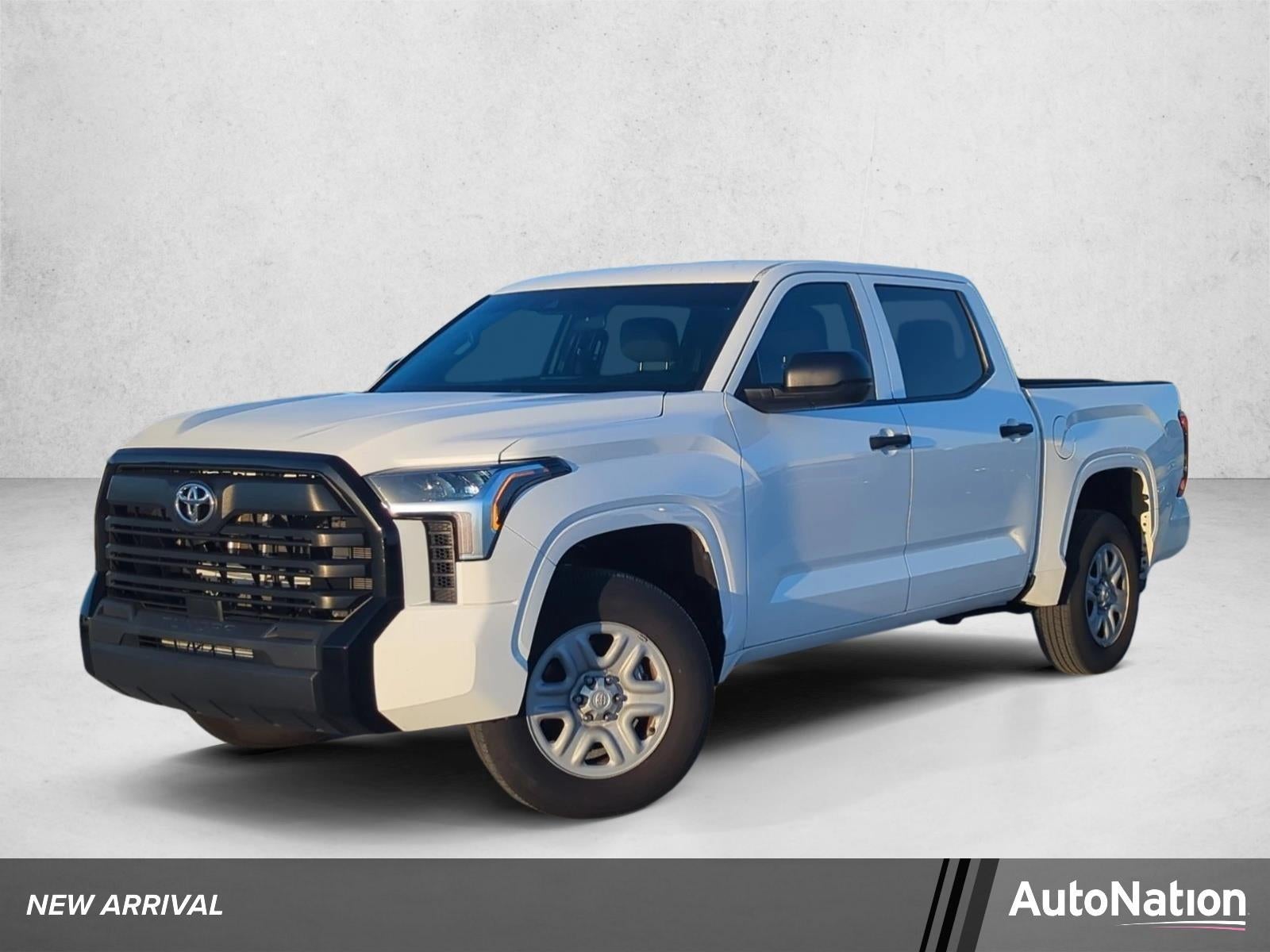 2025 Toyota Tundra 4WD 4WD SR CrewMax 5.5' Bed (Natl)