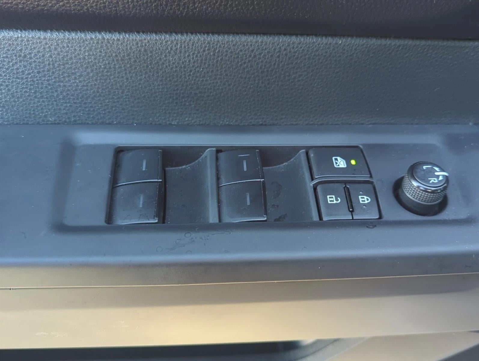 2025 Toyota Tundra 4WD 4WD SR CrewMax 5.5' Bed (Natl)