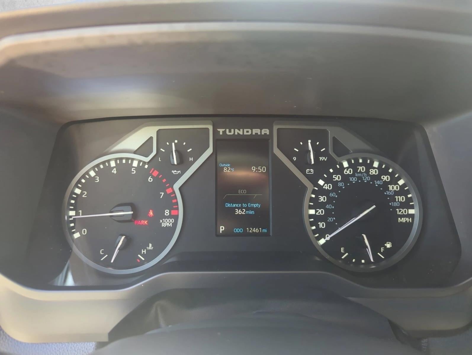 2025 Toyota Tundra 2WD 2WD SR5 CrewMax 5.5' Bed (SE)