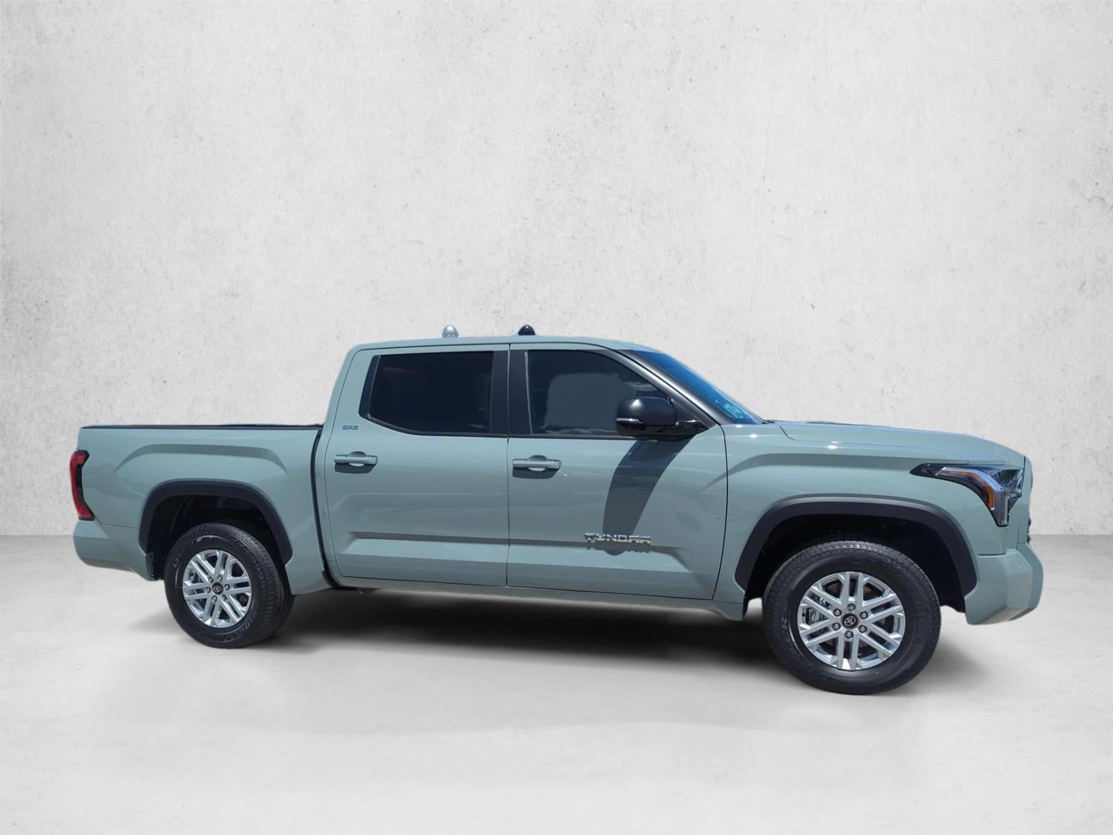 2026 Toyota Tundra 2WD 2WD SR5 CrewMax 5.5' Bed (SE)
