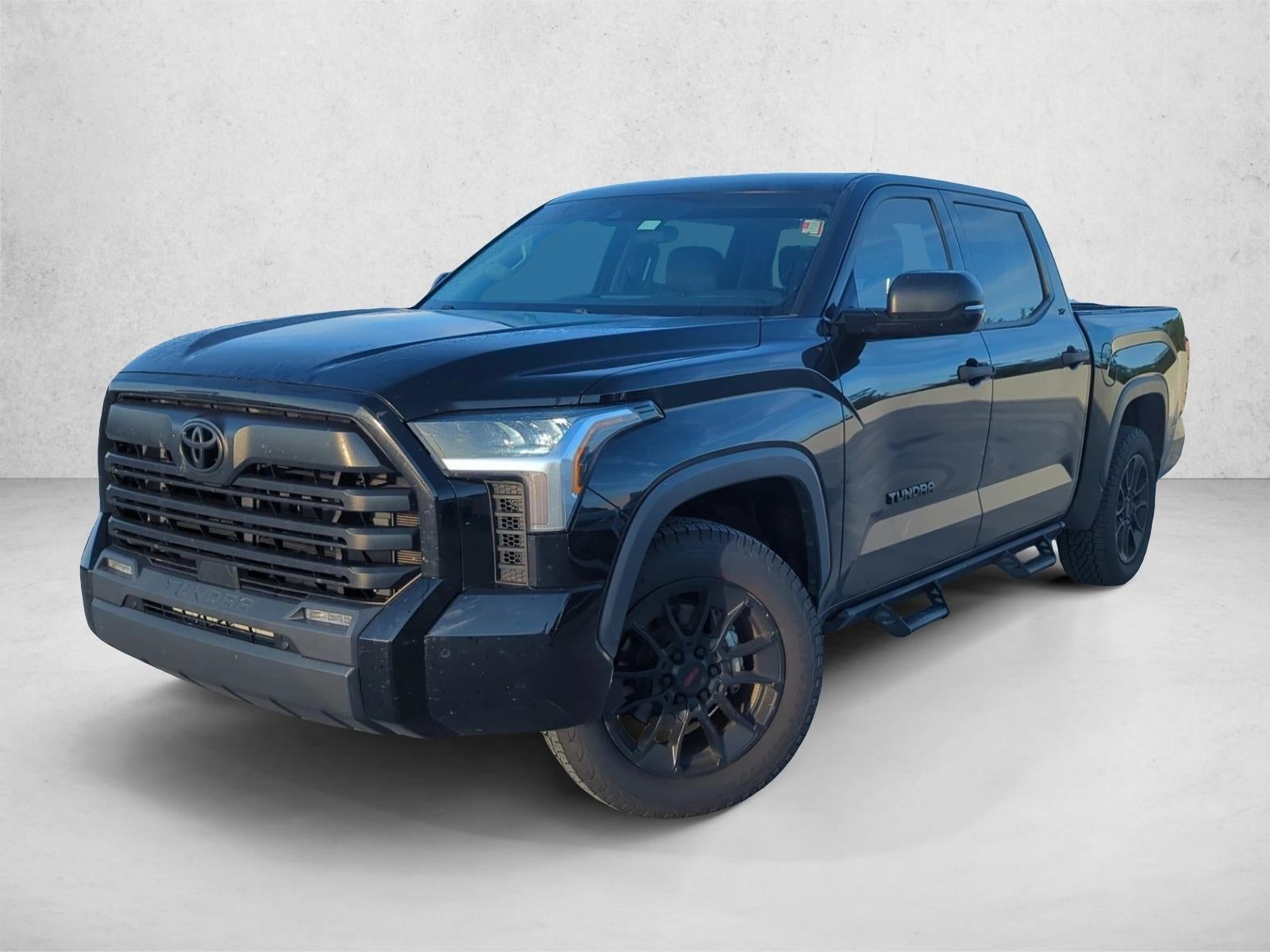 2022 Toyota Tundra 2WD 2WD SR5 CrewMax 5.5' Bed (Natl)