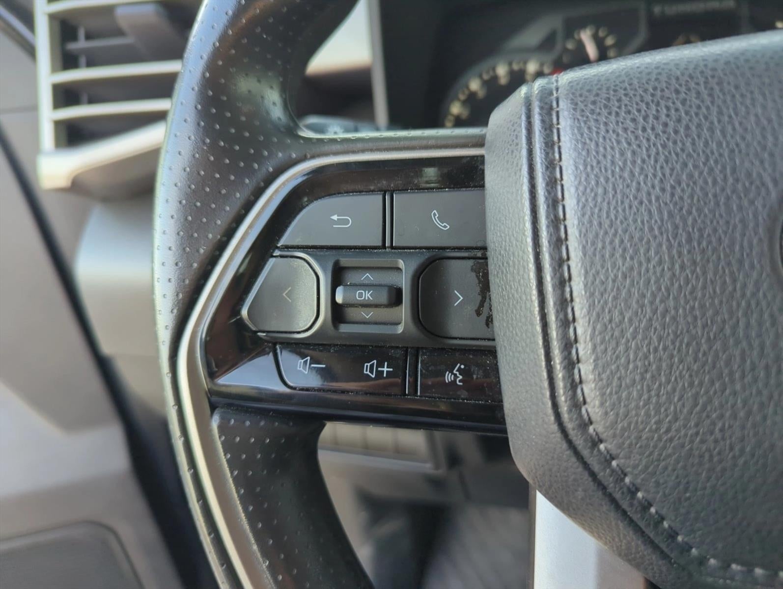 2022 Toyota Tundra 2WD 2WD SR5 CrewMax 5.5' Bed (Natl)