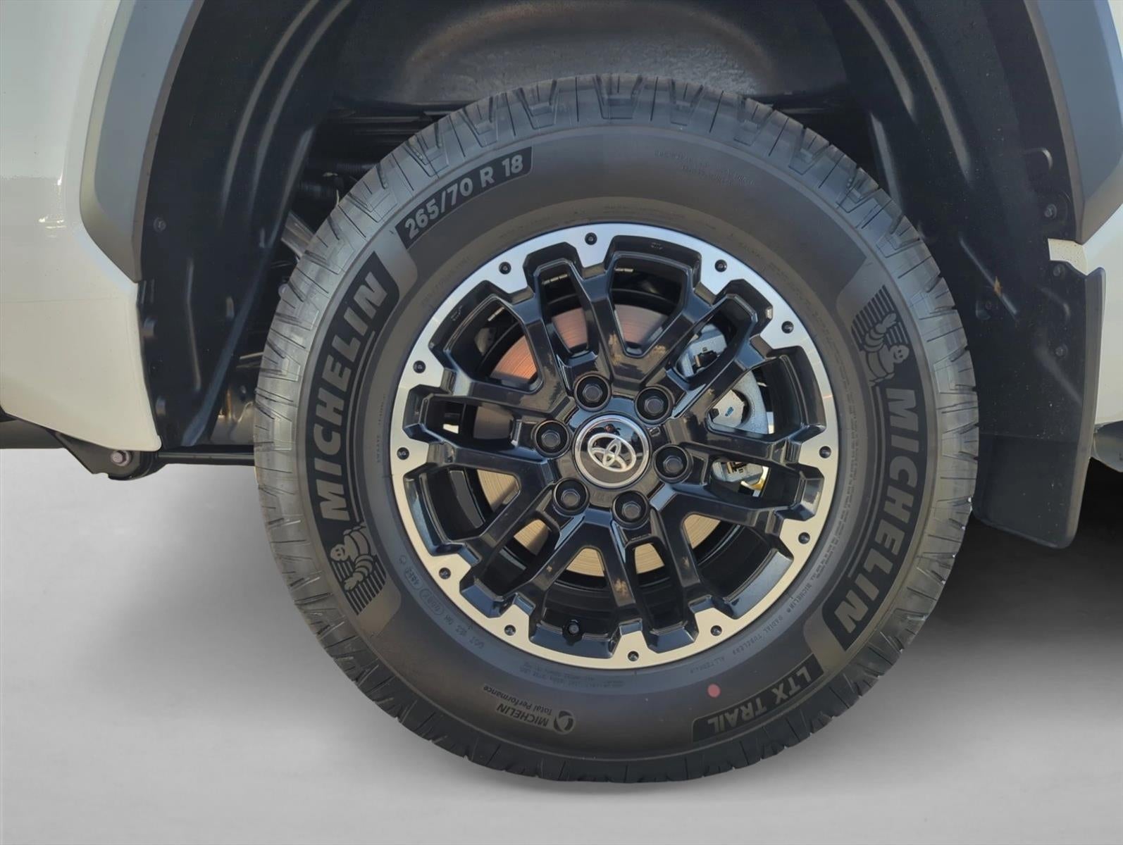 2026 Toyota Tundra 4WD 4WD SR5 CrewMax 5.5' Bed (SE)