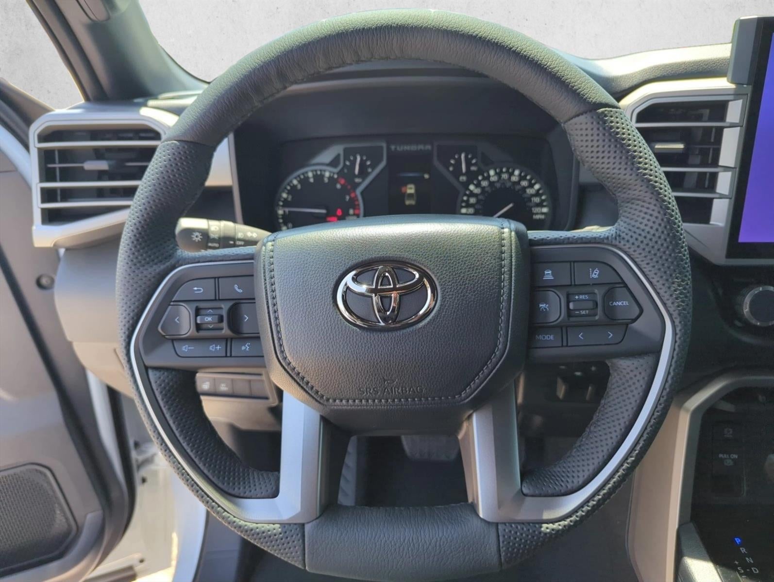 2026 Toyota Tundra 4WD 4WD SR5 CrewMax 5.5' Bed (SE)