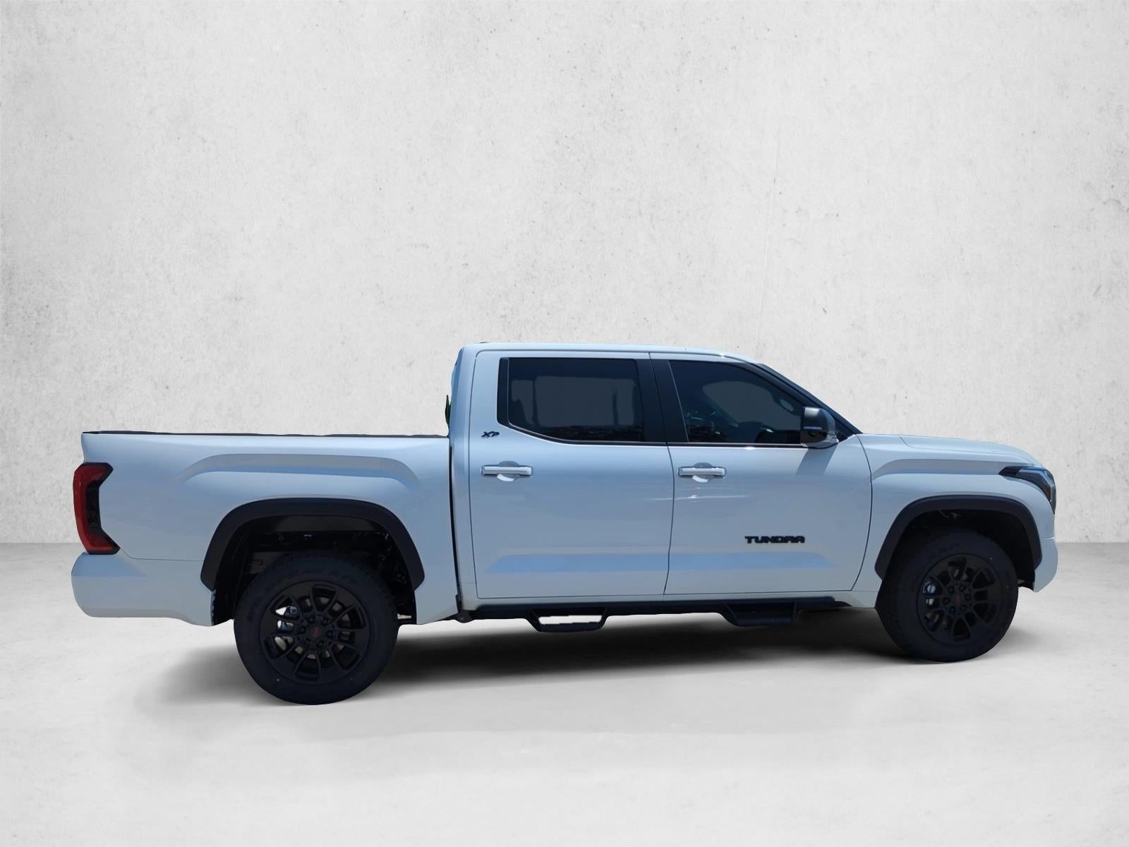 2026 Toyota Tundra 4WD 4WD SR5 CrewMax 5.5' Bed (SE)