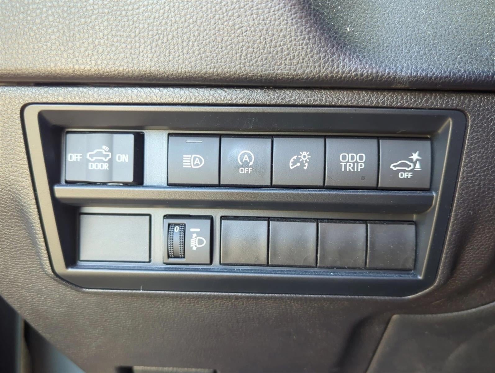 2024 Toyota Tundra 4WD 4WD SR5 CrewMax 5.5' Bed (SE)