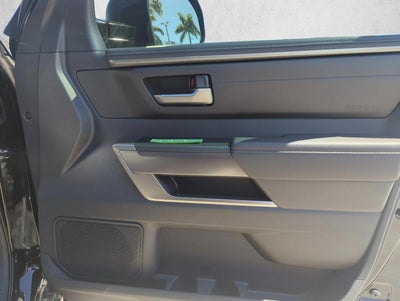 2026 Toyota Tundra 4WD 4WD SR5 CrewMax 5.5' Bed (SE)