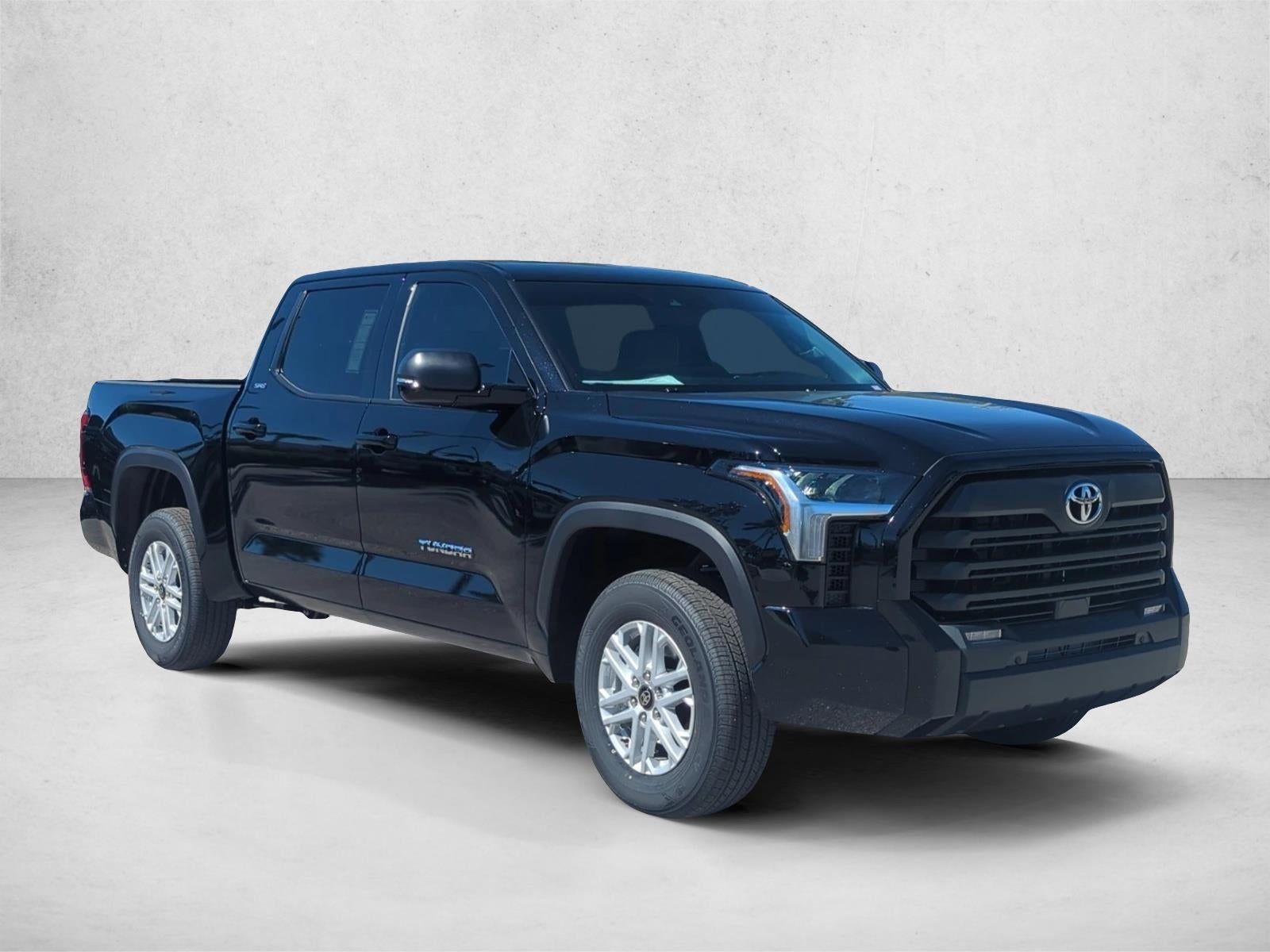 2026 Toyota Tundra 4WD 4WD SR5 CrewMax 5.5' Bed (SE)