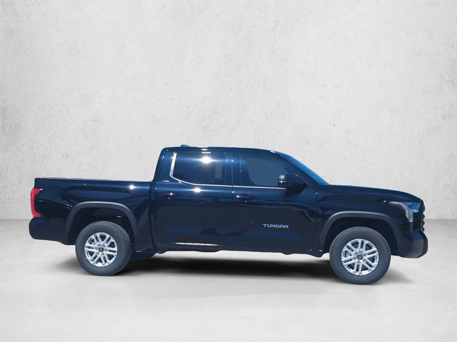 2026 Toyota Tundra 4WD 4WD SR5 CrewMax 5.5' Bed (SE)