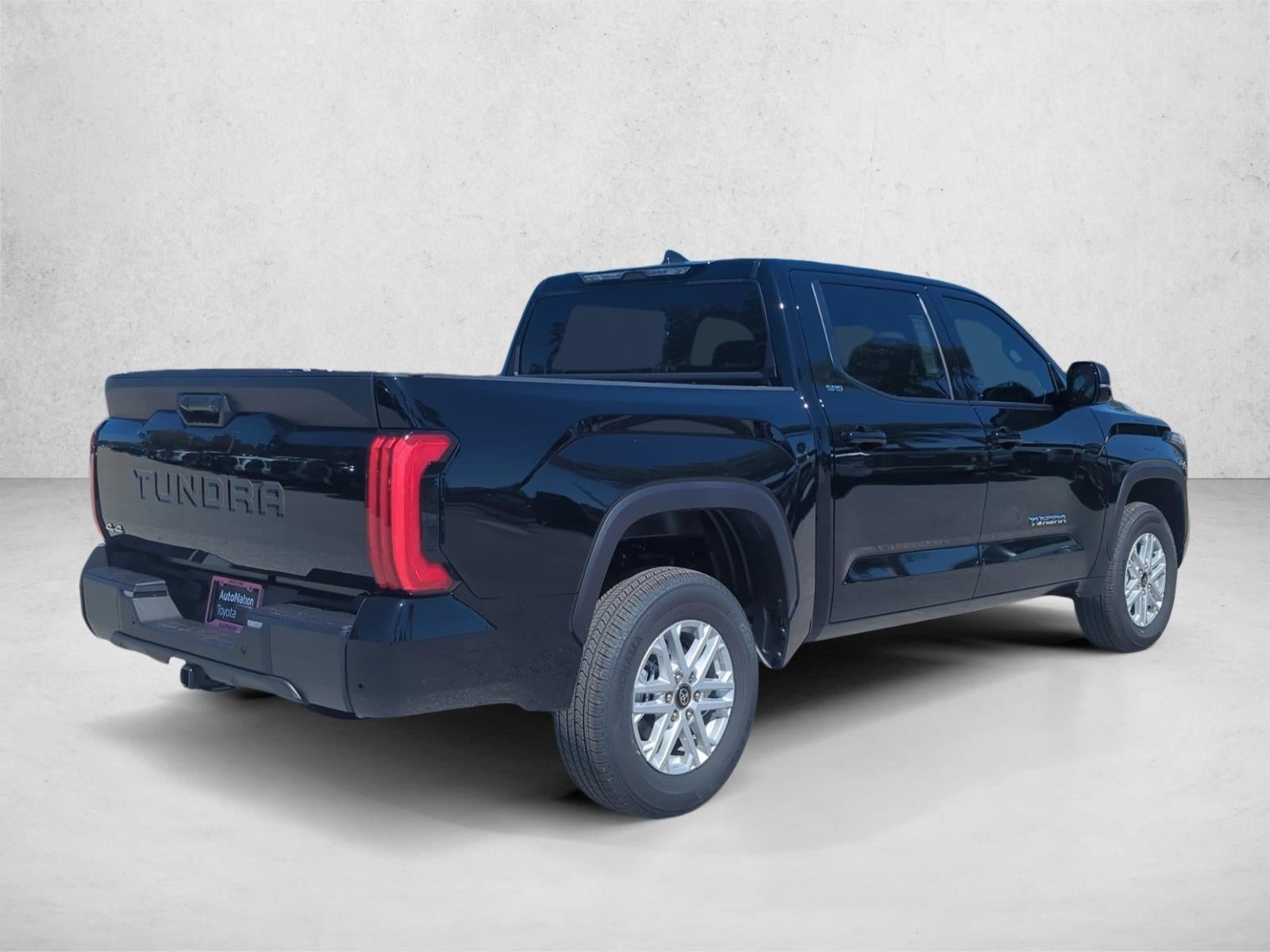 2026 Toyota Tundra 4WD 4WD SR5 CrewMax 5.5' Bed (SE)