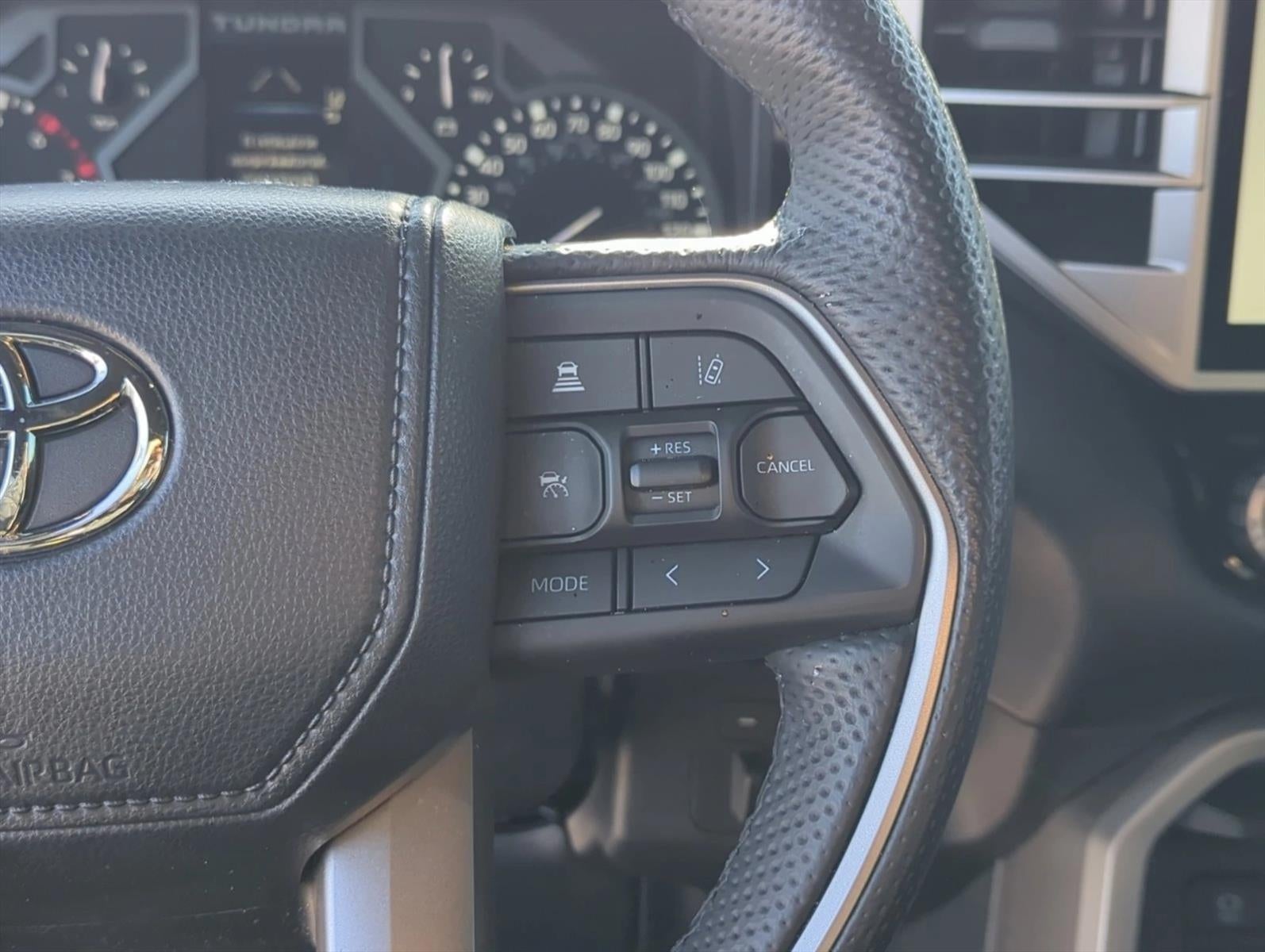 2025 Toyota Tundra 4WD 4WD SR5 CrewMax 5.5' Bed (SE)