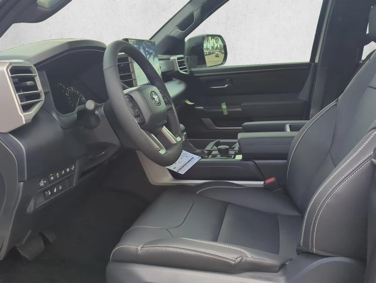 2026 Toyota Tundra 4WD 4WD SR5 CrewMax 5.5' Bed (SE)